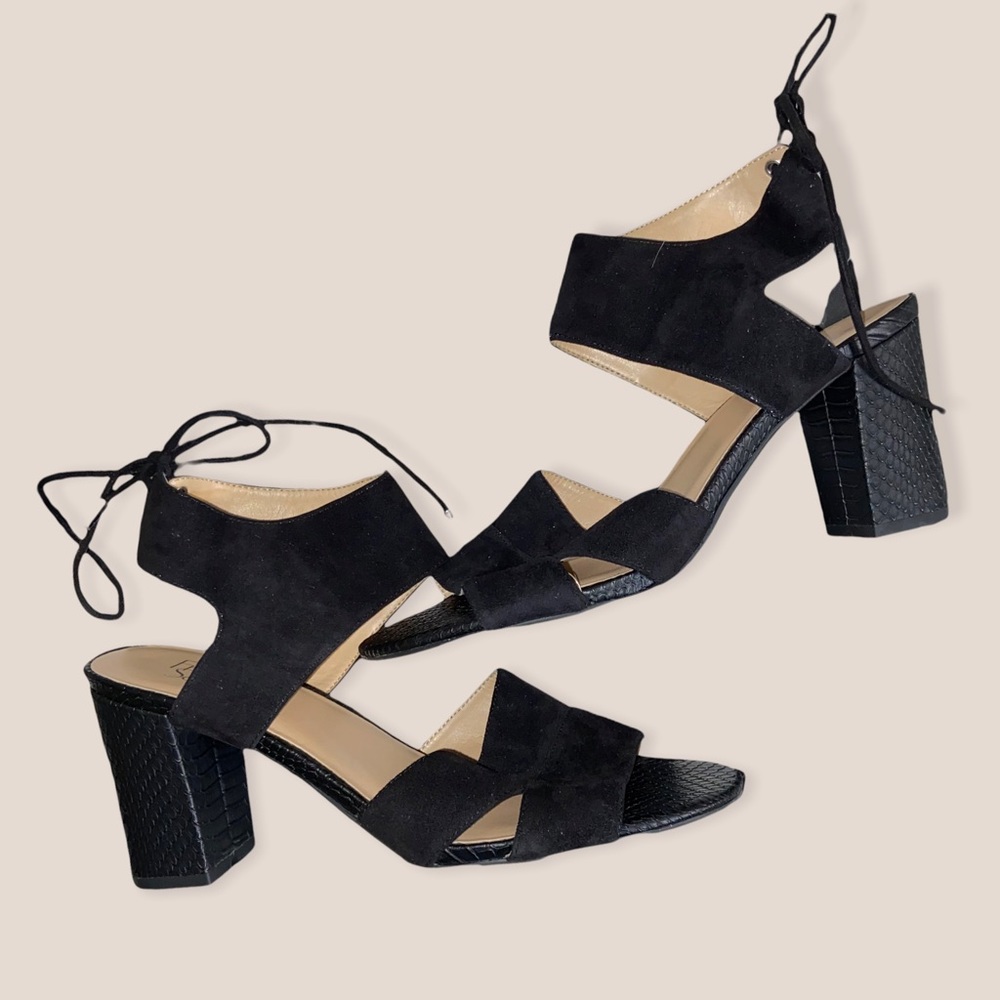 🚨 FINAL SALE - Franco Sarto Black Suede Gem Dress Sandal